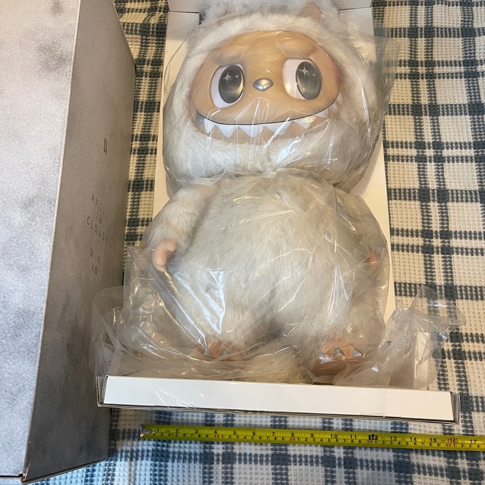 Authentic NEW POP MART LABUBU The Monsters Angel In Clouds Vinyl Doll white HTF - Picture 12 of 14
